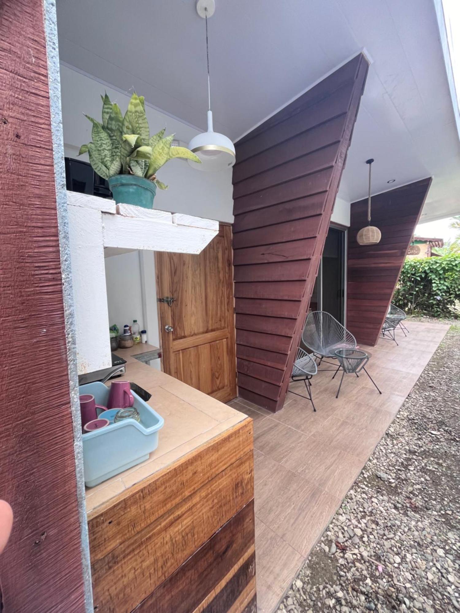 Apartamentos En El Centro De Puerto Viejo Puerto Limon Kültér fotó