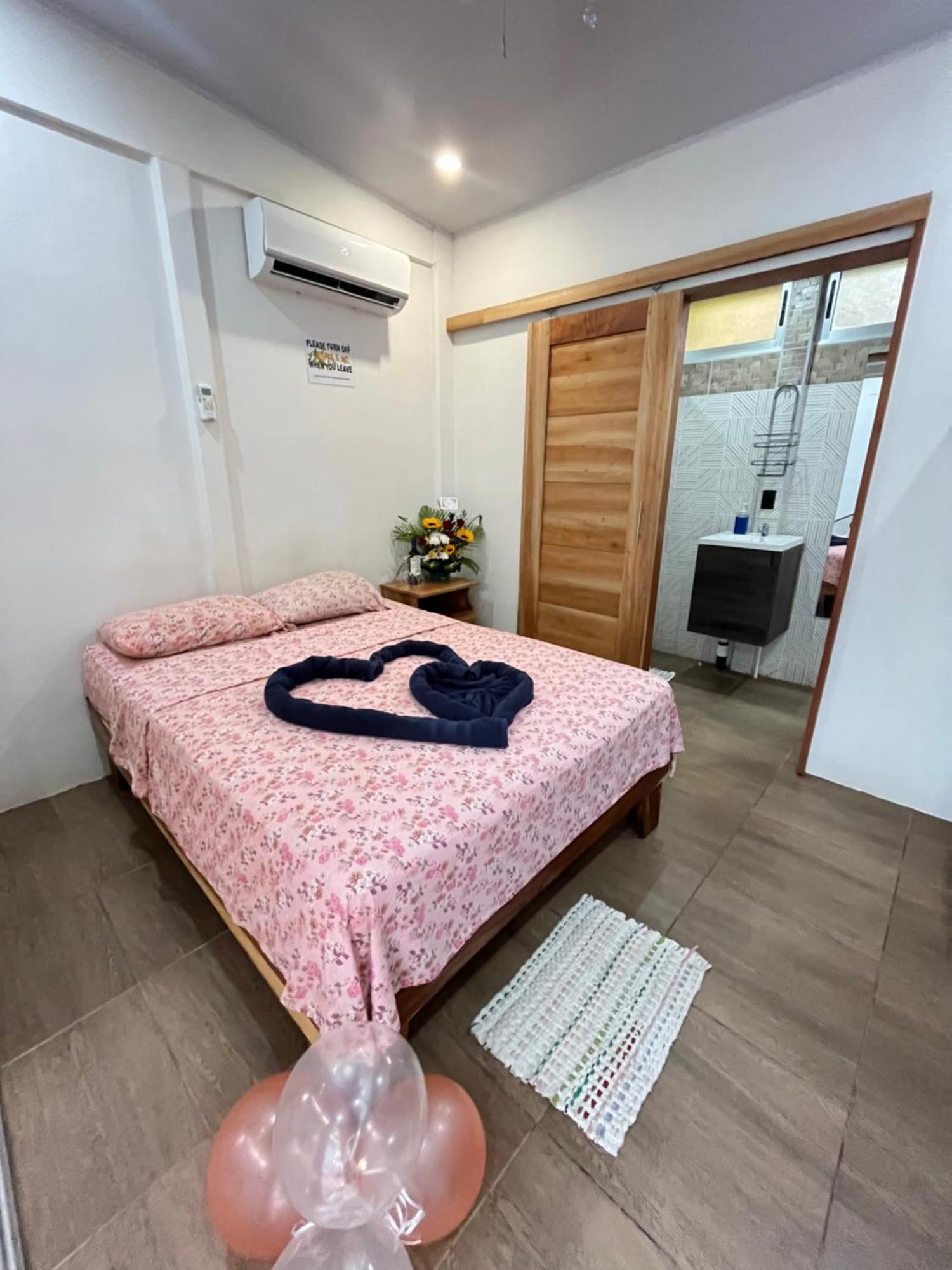 Apartamentos En El Centro De Puerto Viejo Puerto Limon Kültér fotó